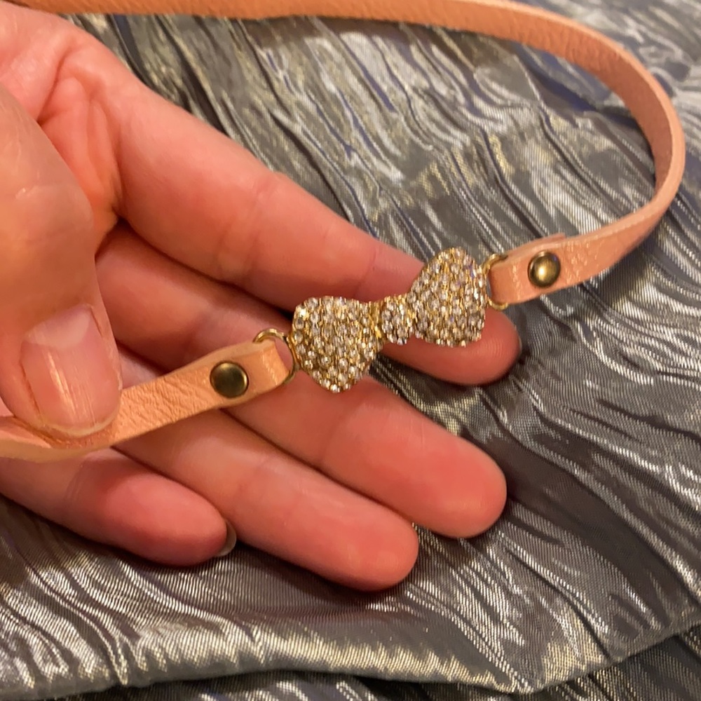 (3/$15)  Pink leather choker